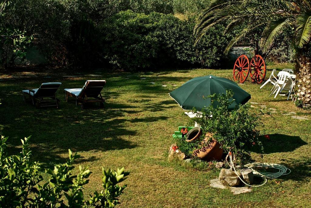 Apartment Karpetis A Paradise *