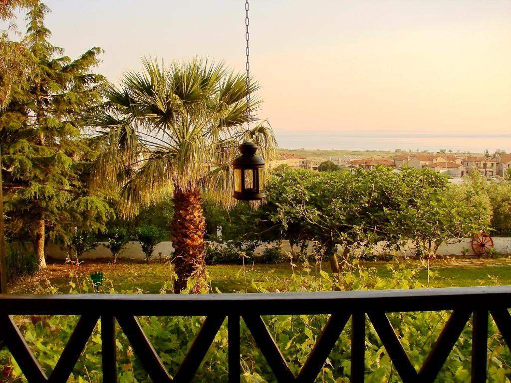 Karpetis A Paradise Psakoudia